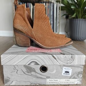 Jeffrey Campbell Suede Boot